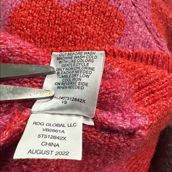 Freshman 1996 Red and Pink with hearts Knit Sweater in Large - Picture 7 of 7
